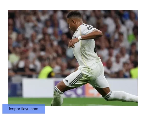 姆巴佩连续失单刀零进球表现低迷领袖气质不及C罗引发热议